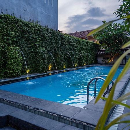 D Ajenk Boutique Guesthouse Kejayan Zewnętrze zdjęcie