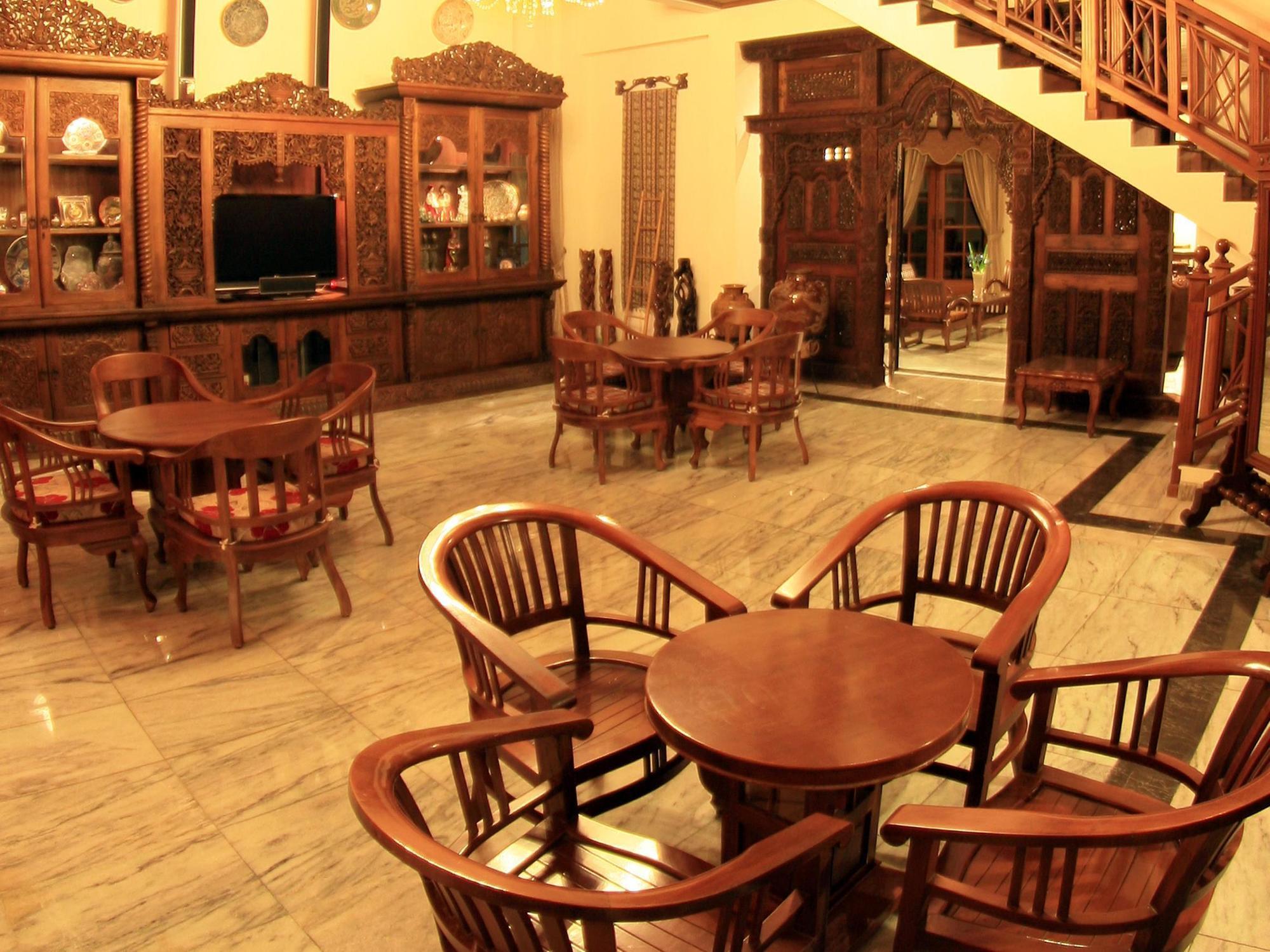 D Ajenk Boutique Guesthouse Kejayan Zewnętrze zdjęcie